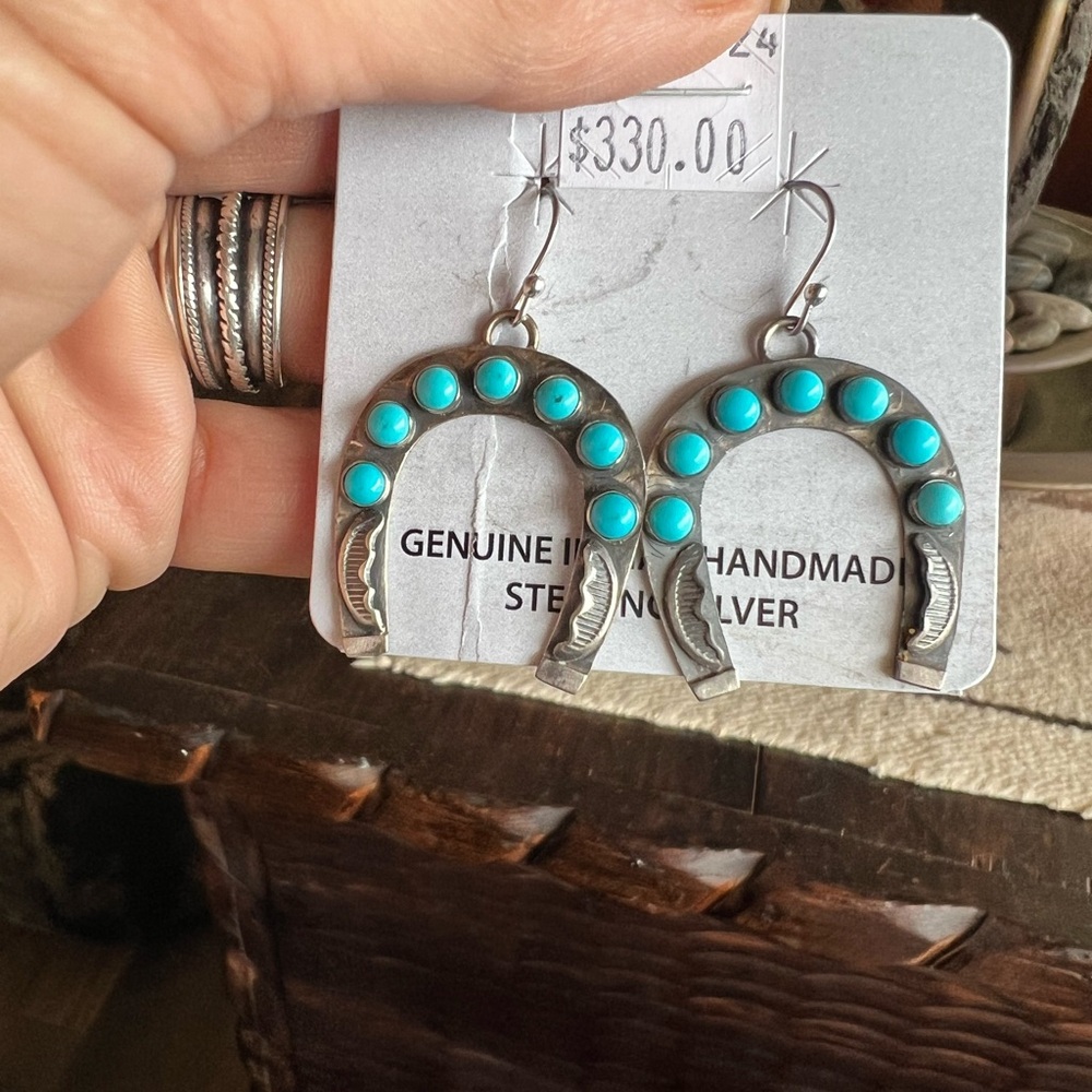 Native American horseshoes